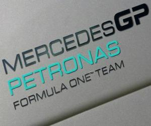 yapboz Amblemi Mercedes GP